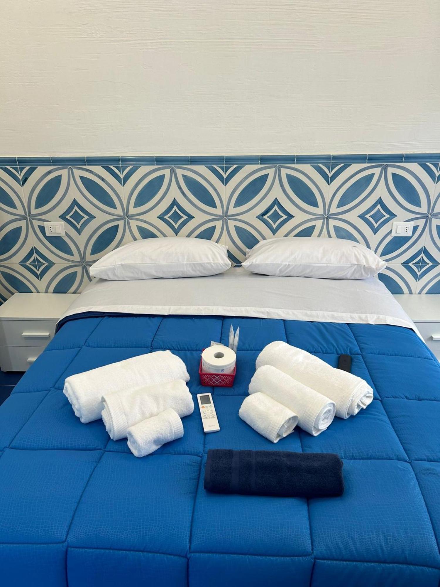 La Divina Bed&Breakfast Battipaglia Eksteriør billede